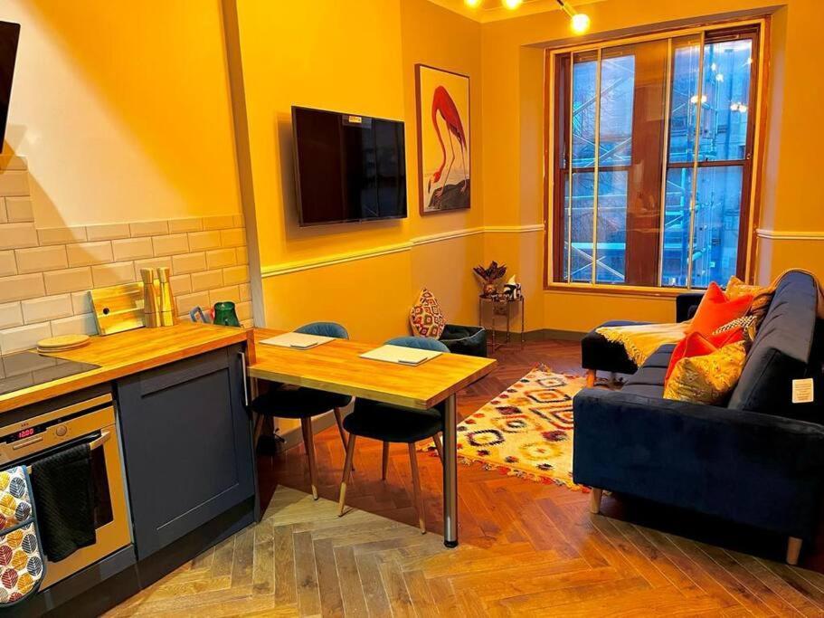 Stunning 1 Bed Apt In West End Глазгоу Екстериор снимка