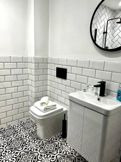 Stunning 1 Bed Apt In West End Глазгоу Екстериор снимка