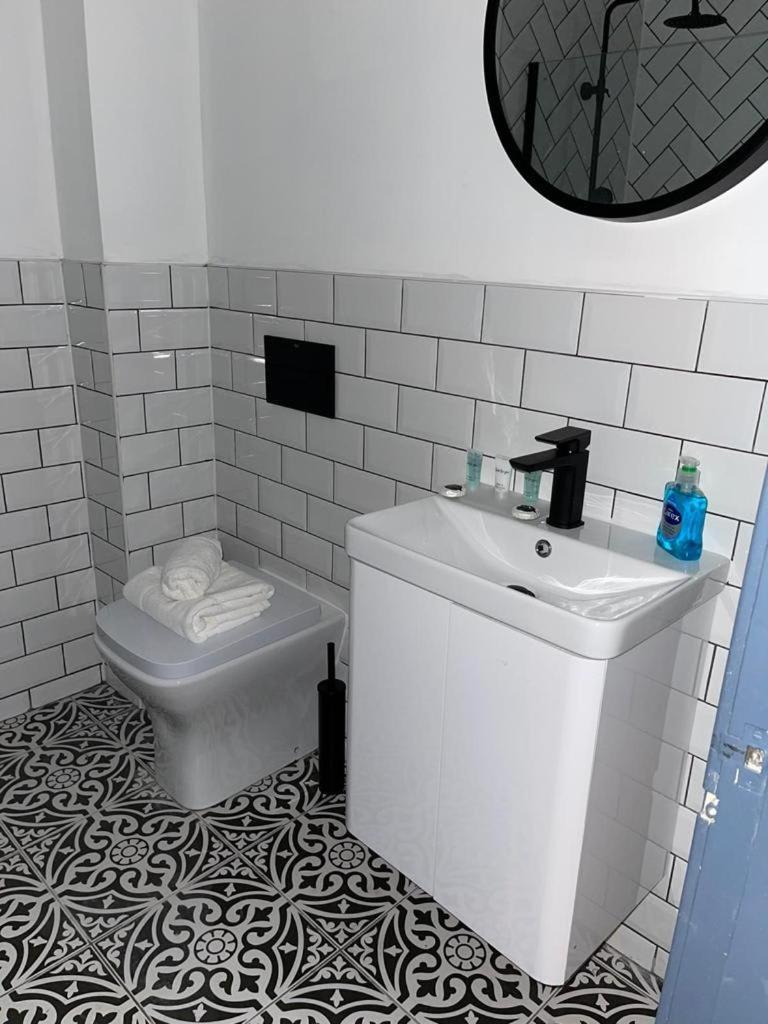 Stunning 1 Bed Apt In West End Глазгоу Екстериор снимка